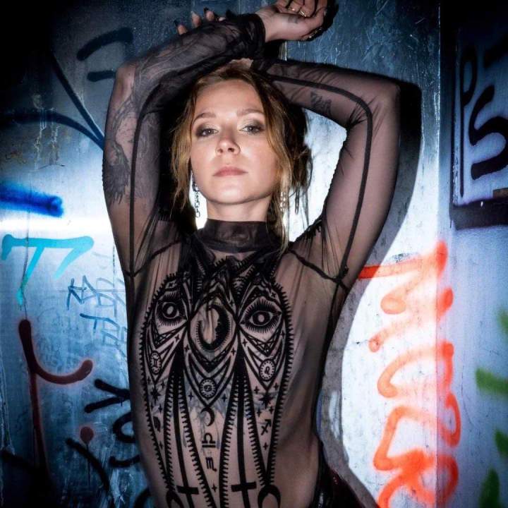 Fine line, psychédélique et formes organiques